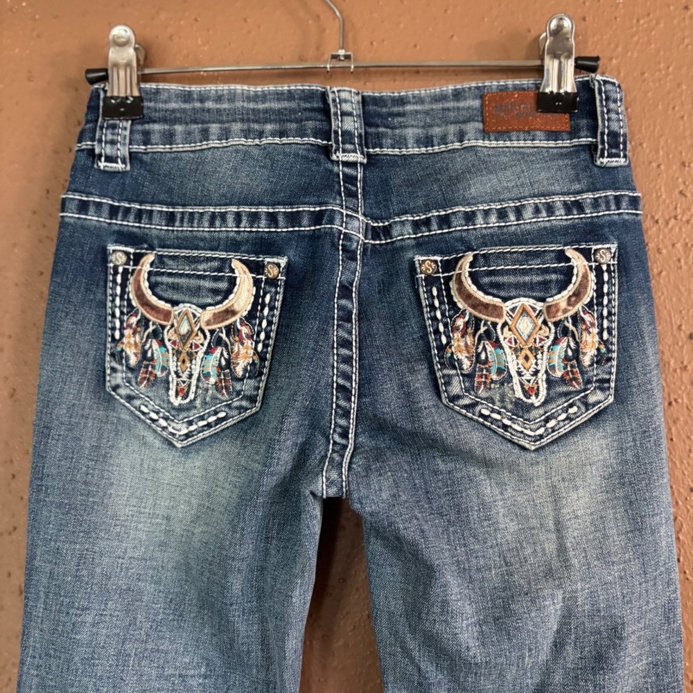 Shyanne Girls Medium Wash Bootcut Jeans Steer Skull Embroidered Pockets Size 8 - Picture 5 of 7
